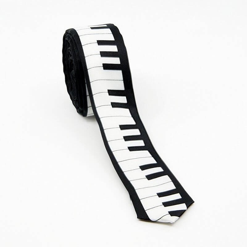 Corbata teclado blanco y negro